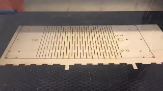 (MakeCU 2017) Lasercutting the living hinge