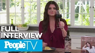 Tiffani Thiessen Cooks Chicken & Dumplings, Tours Her Kitchen & Shares Favorite Recipes | PeopleTV