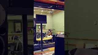 Suhyun [(션디/SyeonDi) vocal] & Kwak Jin Eon [(곽디/KwakDi) guitar] - TO FIND YOU live collaboration.