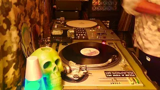 DrGiggles aka Krutoid old school Bleep Bleeps Bass Mix Live Vinyl DJ Set 1991 Warehouse Rave video