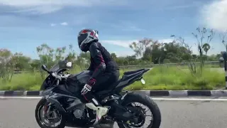 Highway cruise with bmw S1000RR