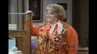 The Drew Carey Show - Mimi's Head Blows Up