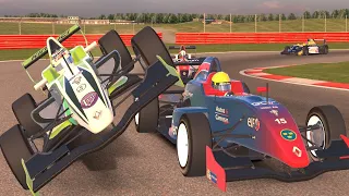 iRacing Formula Renault 2.0 at Silverstone - Fun Battles