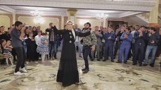 Zubayra tuhugov TOYDA/зубайра тухугов на свадьбе