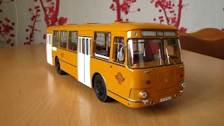 Масштабная модель городского автобуса ЛиАЗ-677М Classic Bus в масштабе 1:43