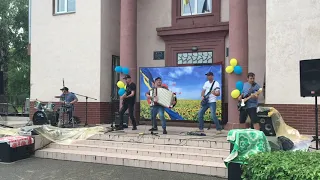 Виступ гурту Крутий Заміс у Степанках (27.06.2021)