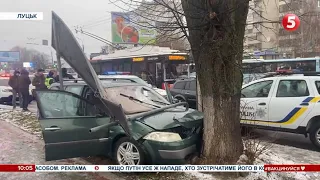 Аварія в Луцьку. Водій тікаючи від поліції в'їхав у натовп людей / Подробиці