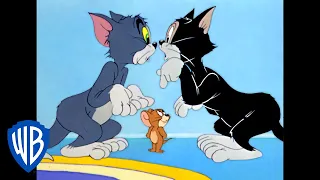Tom & Jerry in italiano | Divertimento al Chiuso | WB Kids