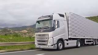 Volvo Trucks – Save even more fuel with the updated Volvo FH with I-Save