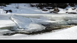 Illgen Falls - peeking through the ice