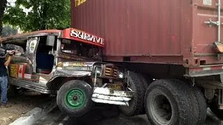 Truck hits jeepney in Quezon City