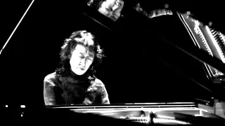 Mozart - Piano Concerto No. 20 in D minor, K. 466 (Mitsuko Uchida)