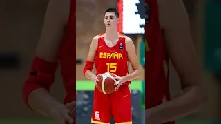 EL ESPAÑOL QUE MIDE 2,20 CON 17 AÑOS Y TIENE FUTURO NBA