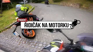 VIKY PÁD NA MOTORCE A JÍZDA ZA DEŠTĚ  | MOTOŠKOLA | ŘIDIČÁK NA MOTORKU | ZDOKONALOVACÍ KURZ