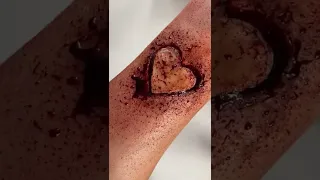 The most dangerous trick is digging a heart on the hand 💔❣️ #sfx #sfx_makeup #sfxartist #sfx_status