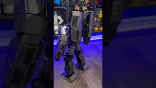 Robosen Megatron has a TOUCH SENSOR in his BUTT?! 🤦‍♂️🤣