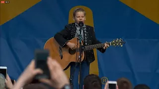 11-Year-Old Walmart Yodeler Gets Concert Performance