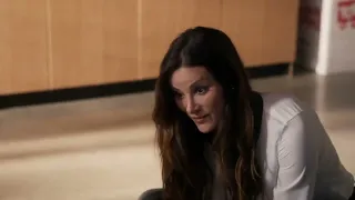 Stefania Spampinato as Carina Deluca 5x09 p5