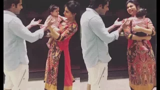 Karanvir Bohra Daughter Vienna Not Leaving Mouni Roy - Cute Video