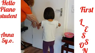 "Hello Piano"- первый урок с 5-летней  ученицей.Very first  piano lesson with Anna( 5 y.o)