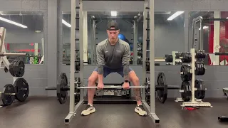 Smith Machine Sumo Deadlift: How To & Mistakes To Avoid