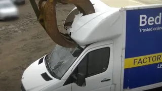 Fly-tipper’s van gets crushed