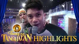 Vice Ganda pushes Vhong in front of the camera! | Tawag Ng Tanghalan