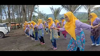 SANTRI PEKOK/LINEDANCE/DEMO BY NEWCERIA