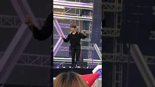 Kai sexy dances on the floor🎵Playboy & Artificial Love | 엑소 EXO'rDIUM dot 170528 Fancam