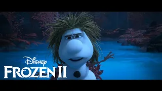 Olaf contando a História de Frozen
