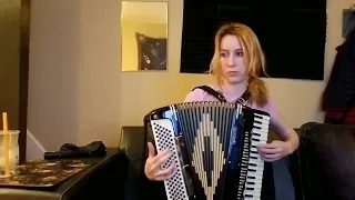 La Noyée by Yann Tiersen (on accordion)