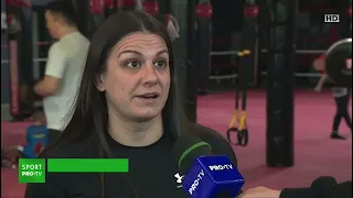 Ea e cea mai sexy luptătoare de MMA. Românca face 40 de mii de euro pe lună din OnlyFans