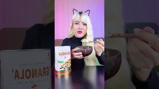 REVIEW) Ăn granola 12 loại hạt với sữa chua | ASMR | #shorts