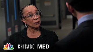 Goodwin Agrees to Scrub in as an OR Nurse | NBC’s Chicago Med