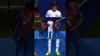 Neymar Jr meets Lionel Messi for the first time 😍😮