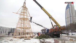 В ВОЛГОГРАДЕ ПРИСТУПИЛИ К УСТАНОВКЕ ГИГАНТСКОГО ЧУЧЕЛА МАСЛЕНИЦЫ