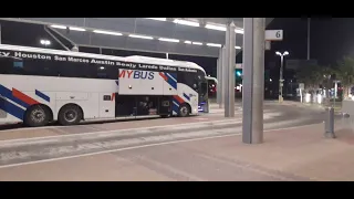 SOLO 2 HORAS EN EL PUENTE A EUA POR LAREDO TX