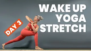 20 Wake Up Yoga Stretch - 21 days of free live online yoga classes - (Day 3)