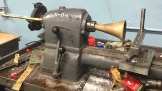 About the Trumpet Inside Spinning Lathe