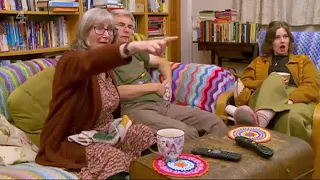 Gogglebox - Season 22 Episode 11