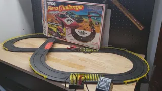 VINTAGE TYCO ELECTRIC SLOT Cars Race Track Fiero Challenge Retro Toy