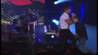 Solo a Terceros - Panda Premios MTV 2009 (HQ)