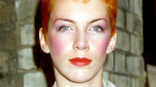 Detalles Trágicos Sobre Annie Lennox