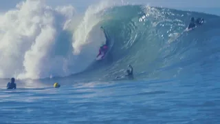 ALA MOANA BOWLS FIRING, LEGENDS RIDING