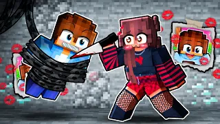 Ash is STUCK with his CRAZY FAN GIRL in Minecraft!