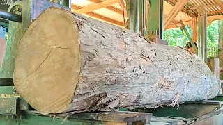 sawing dry sealed teak wood full of old and beautiful grain as a good 7×14 block material