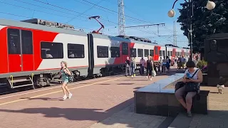 Прибытие и отправление поезда ЭС2ГП Ласточка собщением Курск - Москва. Станция Тула-1-Курская.