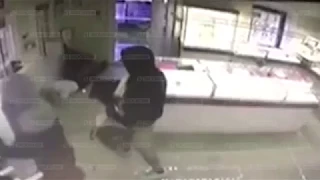 Дерзкое ограбление ювелирного магазина в Санкт-Петербурге