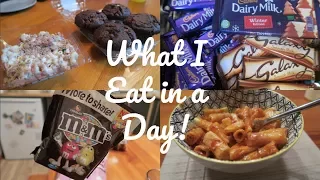 Realistic What I Eat in a Day! (as a teenager)