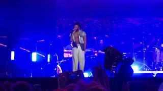 Childish Gambino - "Feels Like Summer" (Live at Lovebox Festival London 2018)